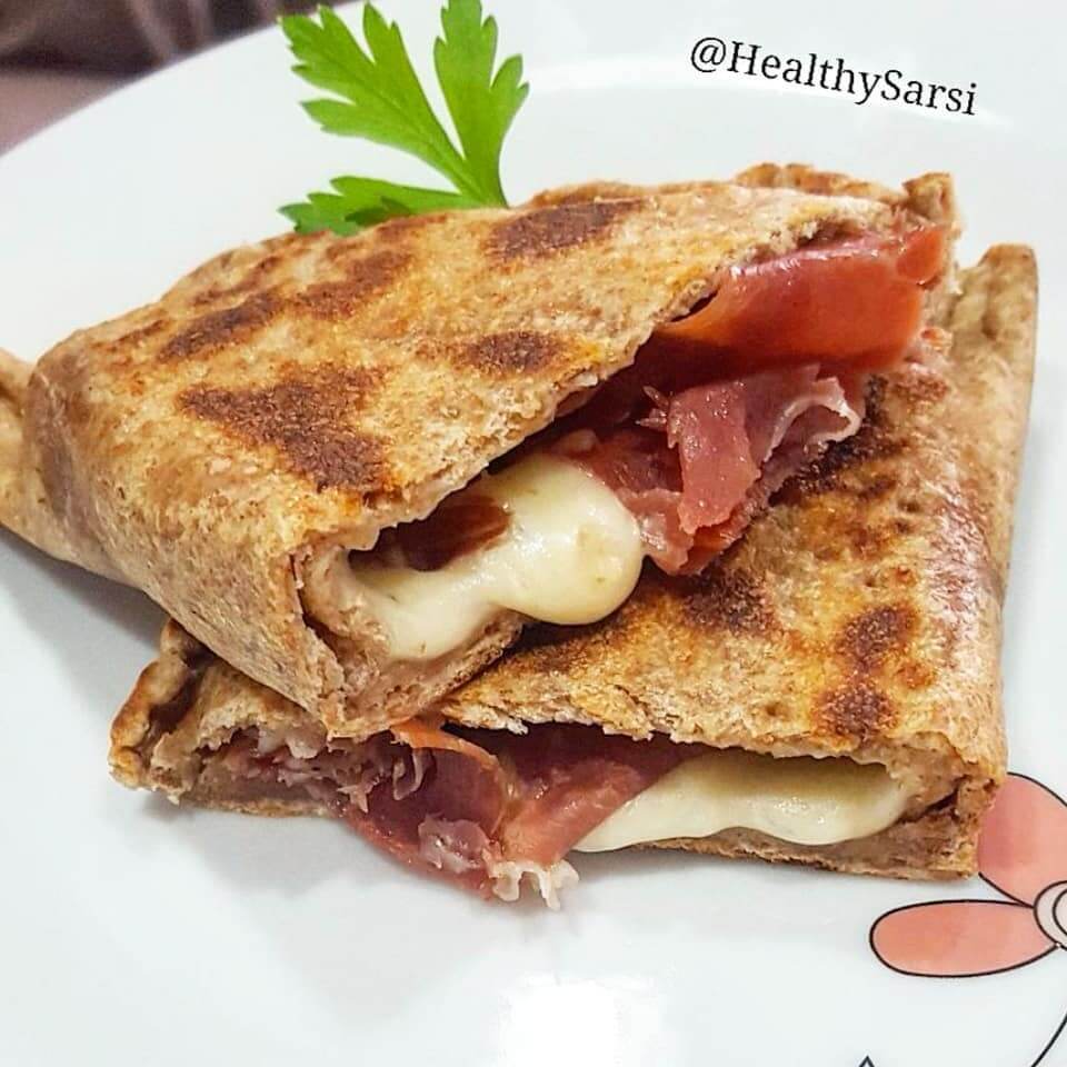 MAXI EMPANADILLA DE JAMÓN Y QUESO